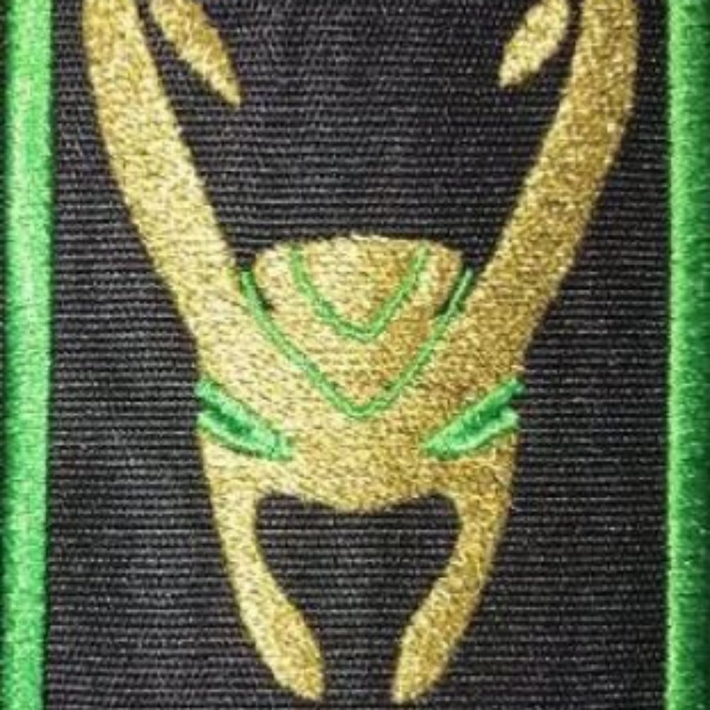 Loki's Green Glittery Golden Horned Heritage Helmet embroidered patch - Picture 2 of 2